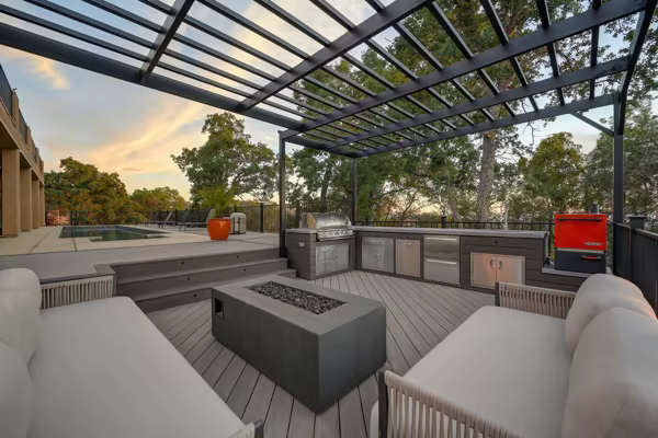 Belfiore custom deck by Stone Ridge Decking, photo 4