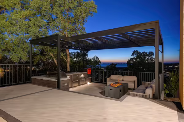 Belfiore custom deck by Stone Ridge Decking, photo 7