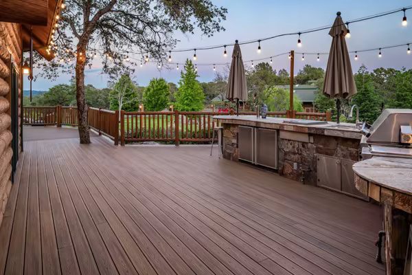 Country Side custom deck by Stone Ridge Decking, photo 3