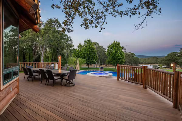 Country Side custom deck by Stone Ridge Decking, photo 5