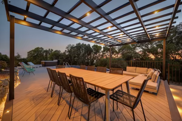 Ridgeview custom deck by Stone Ridge Decking, photo 3
