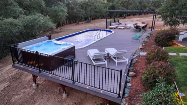 Ridgeview custom deck by Stone Ridge Decking, photo 5