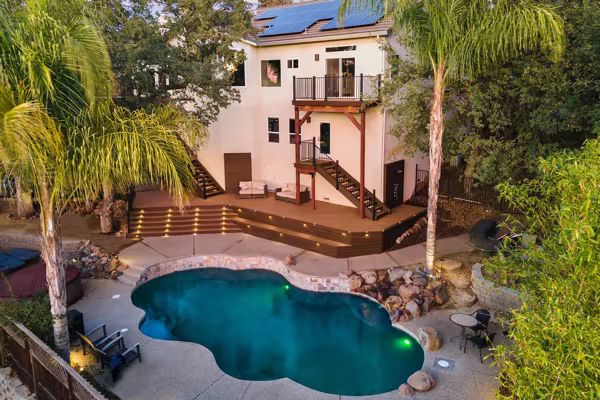Star Vista custom deck by Stone Ridge Decking, photo 4