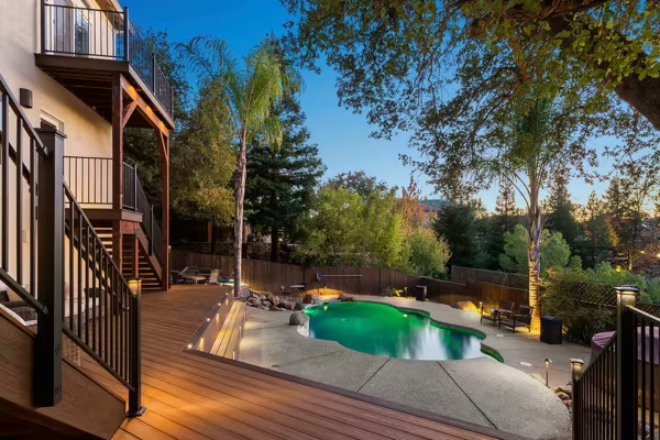 Star Vista custom deck by Stone Ridge Decking, photo 6