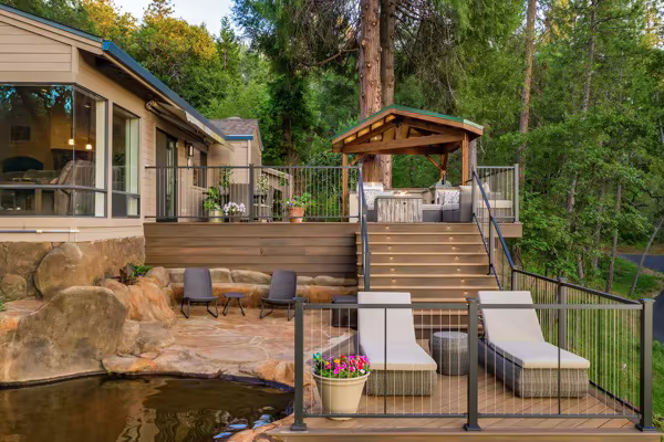 Sunrise custom deck by Stone Ridge Decking, photo 3