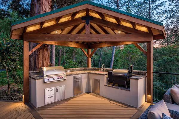 Sunrise custom deck by Stone Ridge Decking, photo 5
