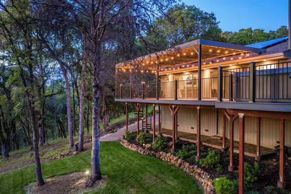Timber Ridge custom deck by Stone Ridge Decking, photo 9